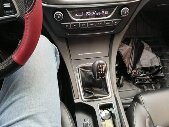 [杭州·豫R] 二手吉利汽车帝豪2017款 两厢RS百万款 1.5L 手动向上版