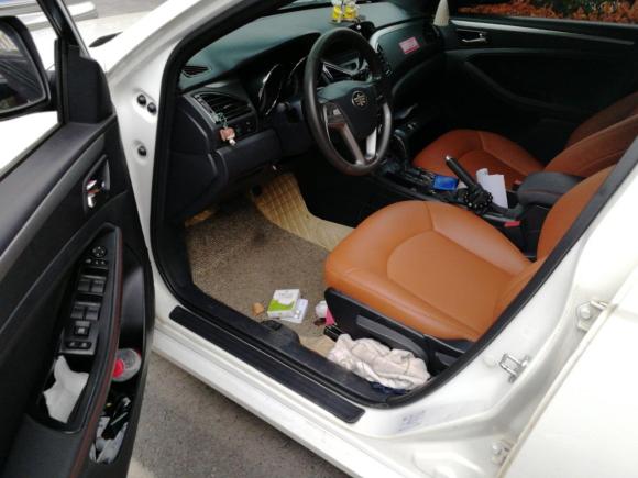 [南京·苏A] 二手奔腾奔腾B702016款 2.0L 自动舒适型