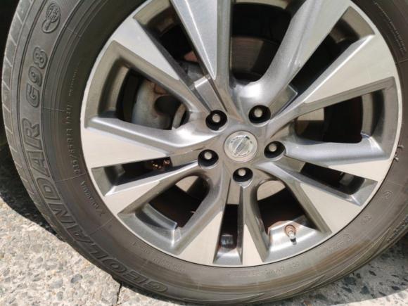 [上海·沪J] 二手日产楼兰2015款 2.5L XL 两驱智尚版