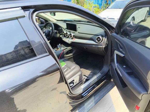 [上海·沪D] 二手魏牌魏牌 VV72020款 2.0T 旗舰型