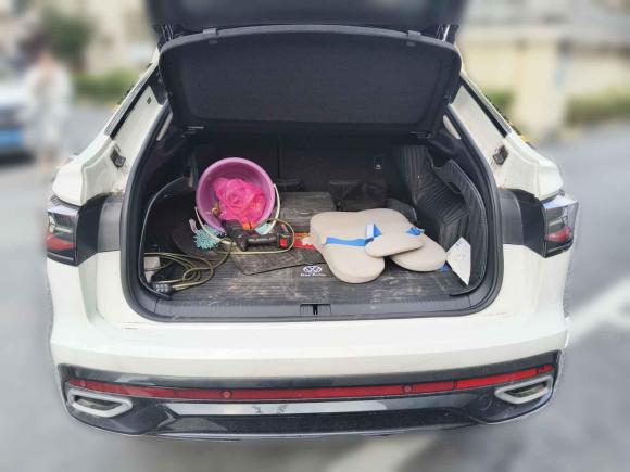 [上海·苏U] 二手大众途观X2022款 330TSI 两驱尊崇旗舰版