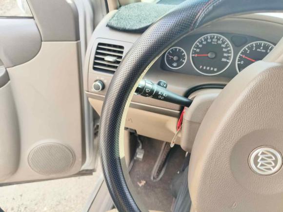 [南昌·赣A] 二手别克别克GL82011款 2.4L CT舒适版