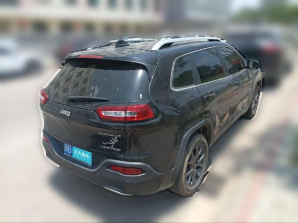 [义乌·浙G] 二手Jeep自由光2020款 2.0L 两驱经典运动版