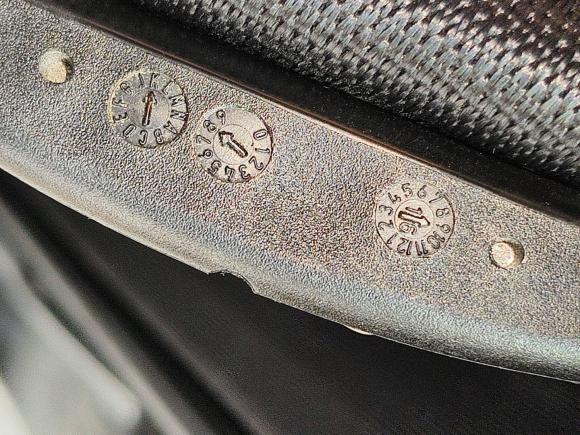 [深圳·粤B] 二手奔驰奔驰R级2017款 R 320 4MATIC 商务型臻藏版