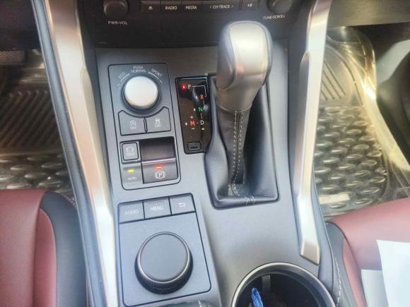 [深圳·粤B] 二手雷克萨斯雷克萨斯NX2015款 200t 全驱 锋尚版