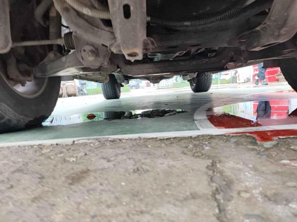 [南通·苏H] 二手江铃驭胜S3502013款 2.4T 自动两驱柴油豪华版7座