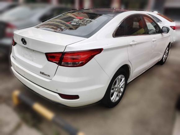 [南昌·赣A] 二手奔腾奔腾B502016款 1.6L 手动豪华型