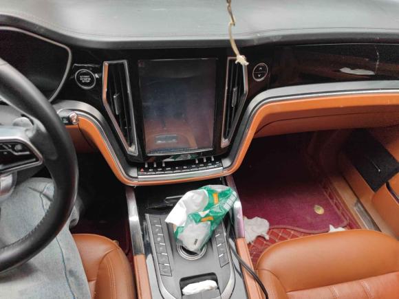 [合肥·豫R] 二手众泰众泰T7002017款 1.8T 双离合尊贵型