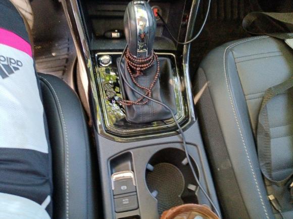 [上海·沪D] 二手大众途安2016款 途安L 280TSI DSG豪华版