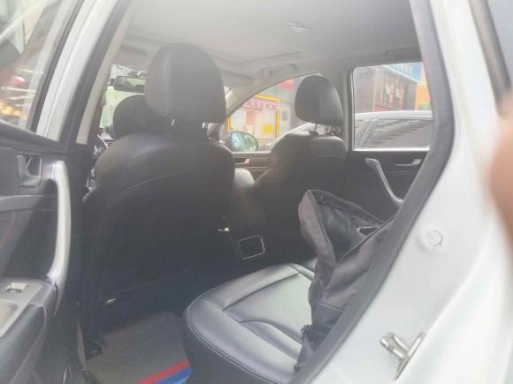 [武汉·鄂A] 二手哈弗哈弗H62017款 红标 运动版 1.5T 自动两驱豪华型