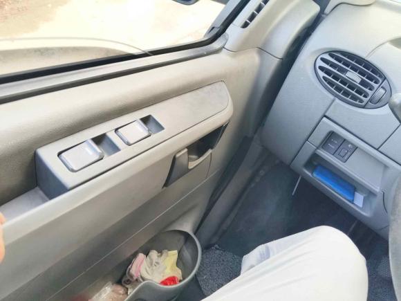 [上海·沪A] 二手上汽大通MAXUS新途V802015款 2.5T 手动傲运通版长轴中顶