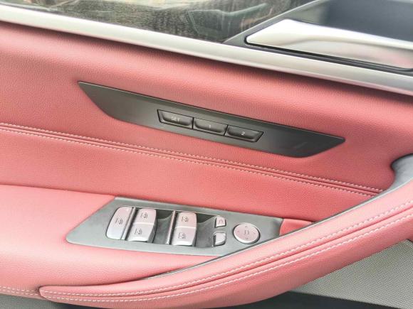 [深圳·粤B] 二手宝马宝马5系2022款 525Li 豪华套装