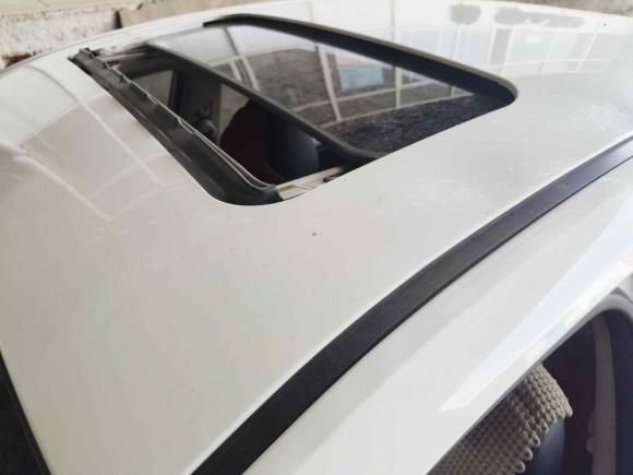 [南昌·赣A] 二手荣威荣威3602018款 PLUS 1.5L 自动尊享版