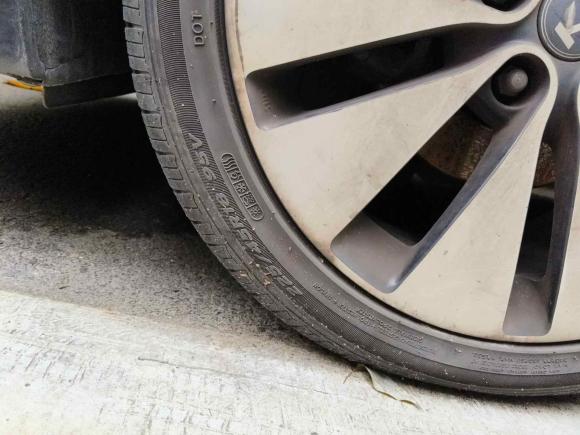 [无锡·苏B] 二手起亚起亚K52011款 2.0L 自动DLX