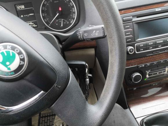 [上海·沪C] 二手斯柯达明锐2013款 1.6L 手动逸俊版