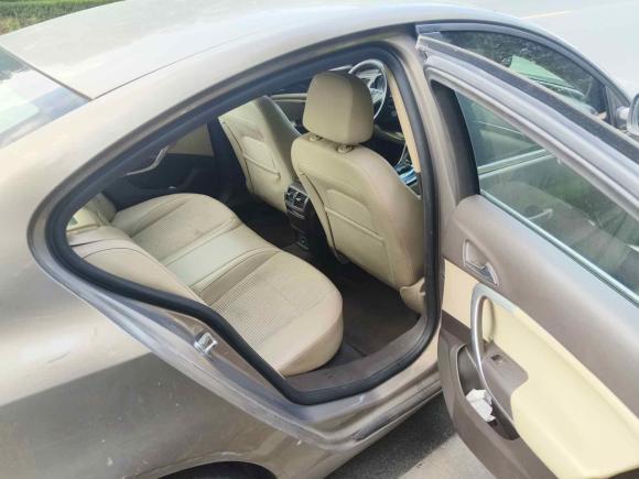 [上海·沪C] 二手别克君威2014款 2.0L 领先时尚型