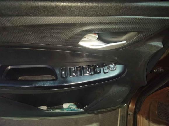 [深圳·湘M] 二手宝骏宝骏7302019款 1.5L 手动时尚型 7座 国V