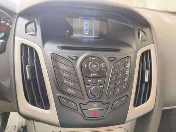 [杭州·浙A] 二手福特福克斯2012款 三厢 1.6L 手动风尚型