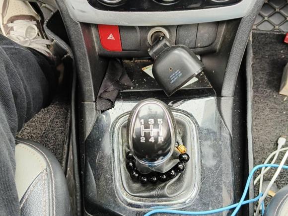 [成都·苏D] 二手北汽幻速北汽幻速H32015款 1.5L 手动豪华型