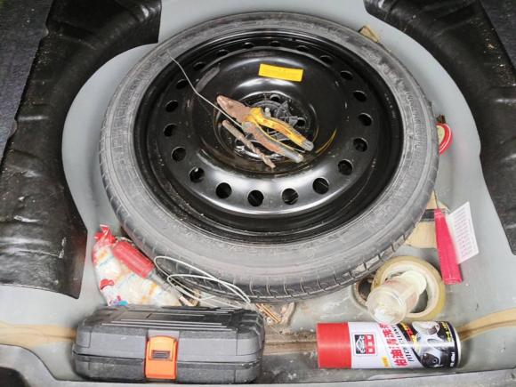 [武汉·鄂A] 二手别克君越2013款 2.4L SIDI领先舒适型