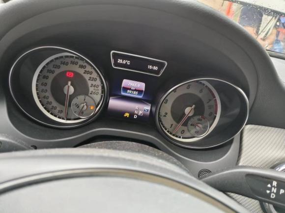 [义乌·浙G] 二手奔驰奔驰GLA2016款 GLA 200 时尚型