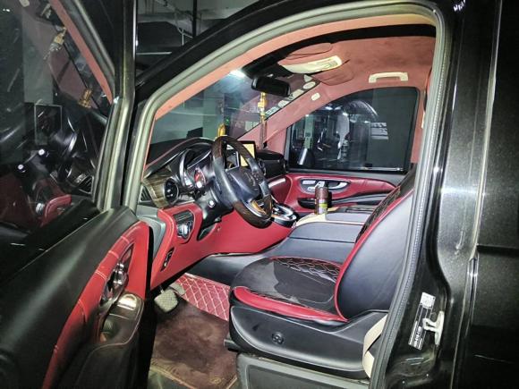 [青岛·鲁B] 二手奔驰奔驰V级2018款 V 260 领航版 国V