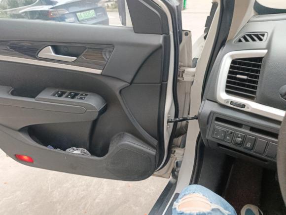 [嘉兴·粤M] 二手东风风神东风风神AX72016款 2.0L 手动智悦型