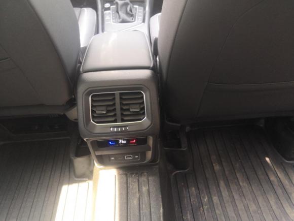 [上海·沪C] 二手大众途观L2022款 330TSI 自动两驱智享版