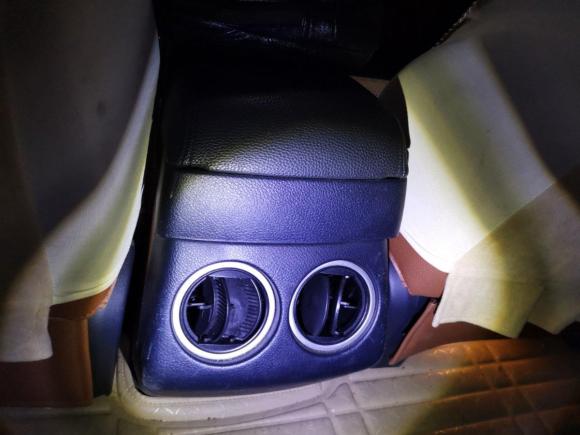 [广州·粤A] 二手纳智捷大7 SUV2013款 锋芒限量版 2.2T 四驱智尊型