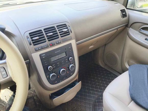 [南京·苏A] 二手别克别克GL82014款 2.4L 经典版