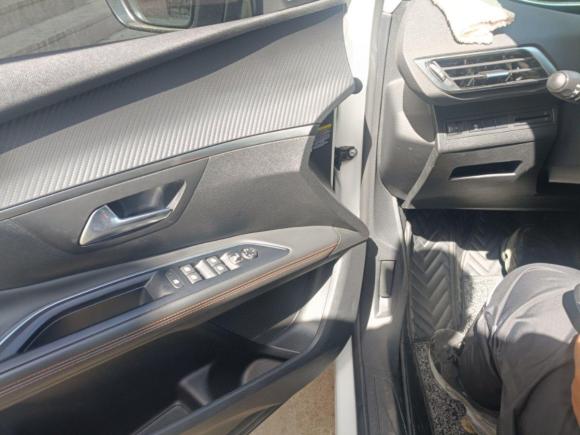 [青岛·鲁B] 二手标致标致50082017款 350THP 7座无界版