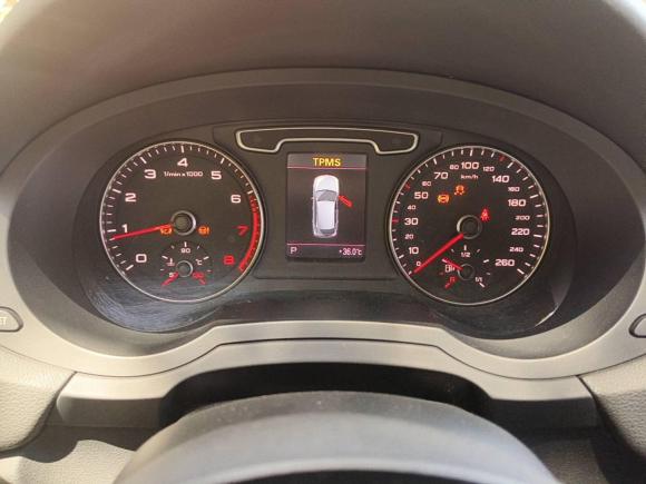 [上海·沪A] 二手奥迪奥迪Q32012款 35 TFSI quattro 舒适型