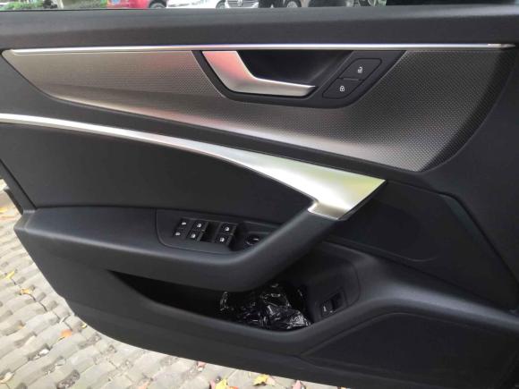 [无锡·苏B] 二手奥迪奥迪A6L2022款 40 TFSI 豪华动感型