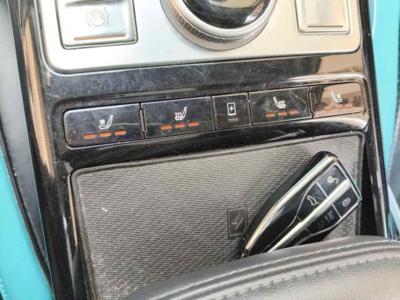 [上海·贵F] 二手红旗红旗HS52019款 2.0T 智联旗享四驱版