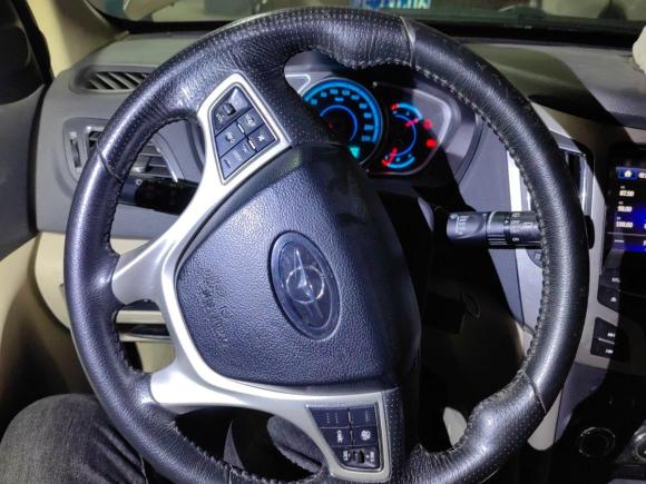 [苏州·苏E] 二手海马海马S72013款 2.0L 自动智尚型