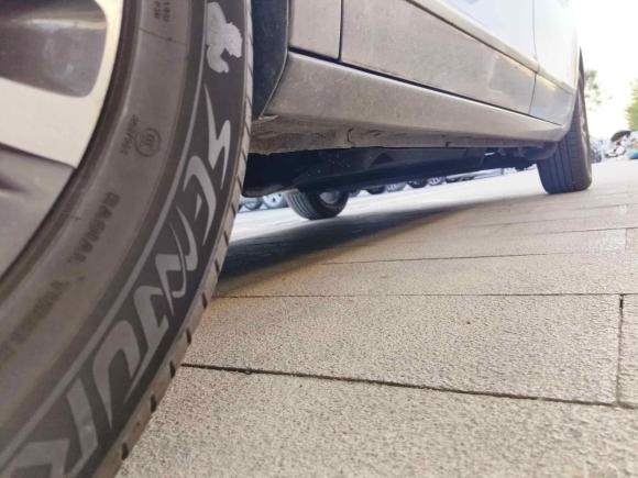 [青岛·鲁B] 二手别克别克GL82020款 陆上公务舱 652T 尊贵型