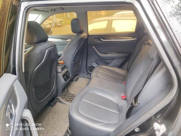 [上海·鲁L] 二手中华中华V72018款 280T DCT尊贵型 5座