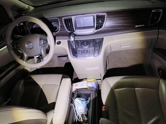 [台州·浙J] 二手别克别克GL82013款 3.0L XT豪华商务旗舰版