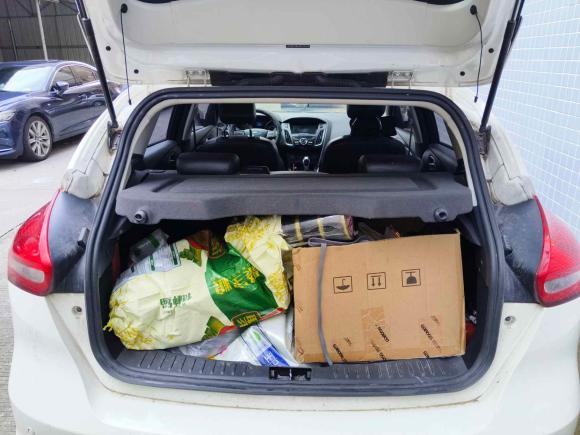 [佛山·粤X] 二手福特福克斯2017款 两厢 1.6L 自动风尚型智行版