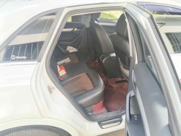 [武汉·鄂W] 二手奥迪奥迪Q32017款 30 TFSI 时尚型