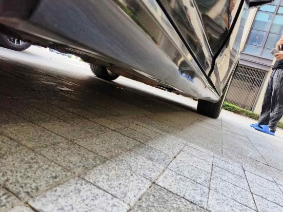 [上海·沪C] 二手凯迪拉克SLS赛威2011款 2.0T 豪华型