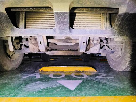 [武汉·鄂W] 二手江铃驭胜S3502017款 2.0T 手动两驱柴油豪华版5座