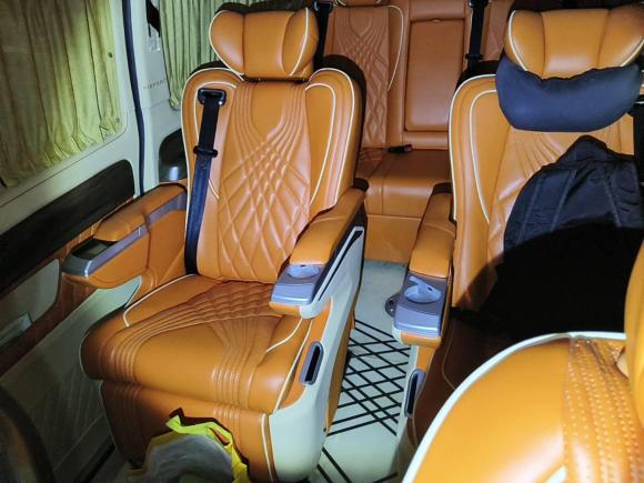 [武汉·鄂A] 二手奔驰威霆2021款 2.0T 商务版 7座