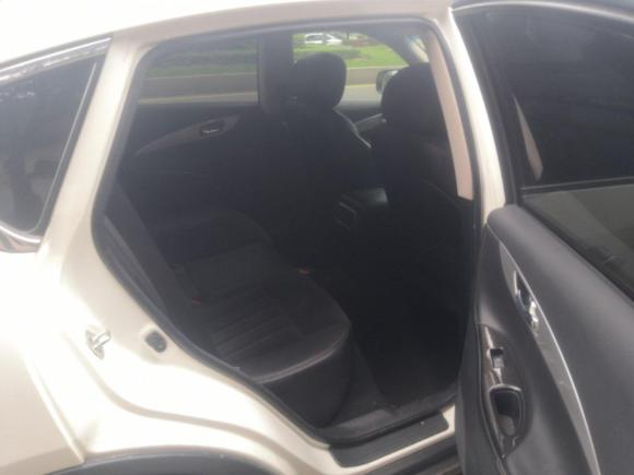 [佛山·粤Y] 二手英菲尼迪英菲尼迪QX502015款 2.5L 舒适版