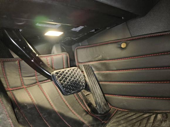 [宁波·浙B] 二手宝马宝马i32024款 eDrive 35 L