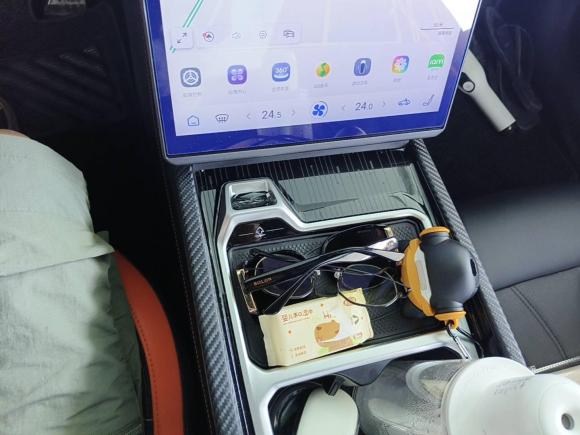 [上海·沪A] 二手哪吒汽车哪吒GT2023款 580 AWD