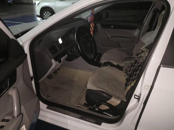 [西安·陕A] 二手大众朗行2013款 1.6L 手动舒适型