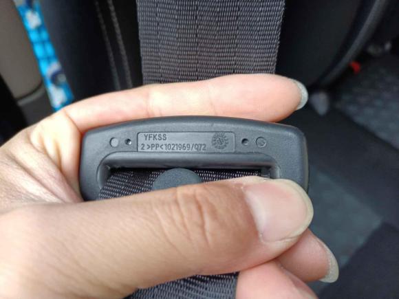 [无锡·苏B] 二手上汽大通MAXUS上汽大通MAXUS 新途V802021款 2.0T 手动经典傲运通127PS中轴中顶6/7/8/9座