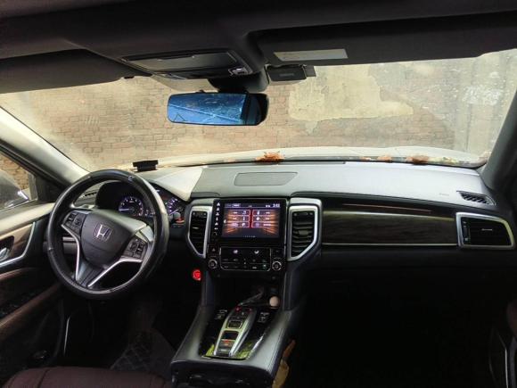 [济南·鲁A] 二手本田本田UR-V2017款 370TURBO 四驱尊享版 国V