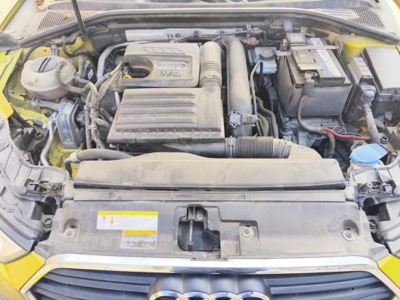 [青岛·鲁B] 二手奥迪奥迪A32018款 30周年年型 Limousine 35 TFSI 进取型